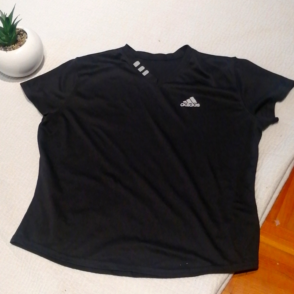 adidas sports t-shirt M ❤️ 3 for 20$